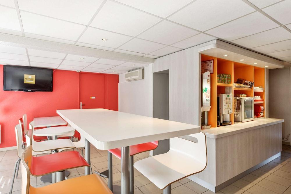 Premiere Classe Montelimar Nord - A7 Sortie 17 Les Tourrettes Exteriör bild
